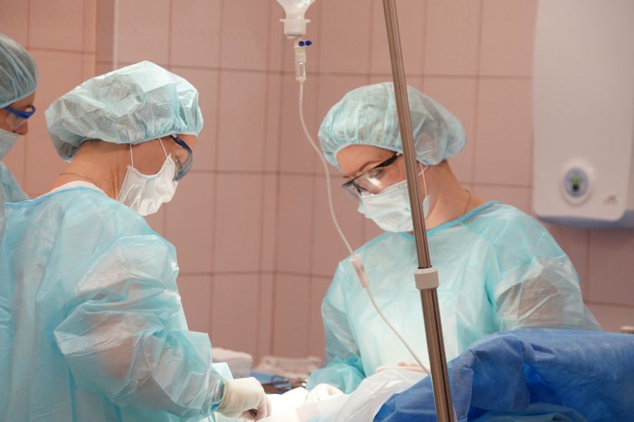 Специалисты перинатального центра Екатеринбурга первыми в России внедрили электронную систему подготовки к операциям акушерского профиля